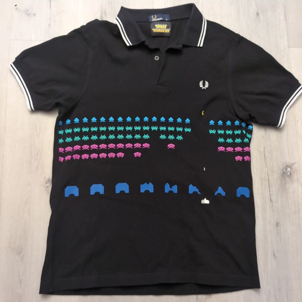 FRED PERRY × SPACE INVADERS  Tipped Polo Mens Size Medium Multi Color